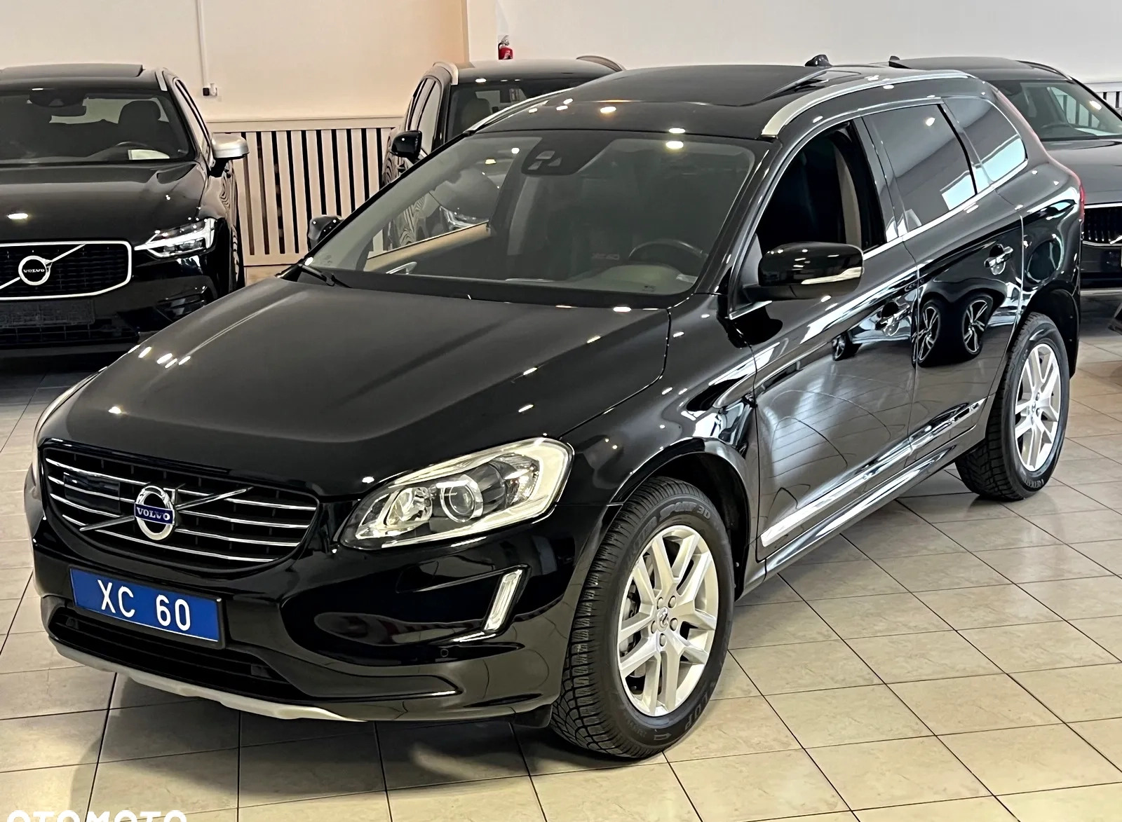 Volvo XC 60 cena 119900 przebieg: 162000, rok produkcji 2016 z Tuchów małe 497